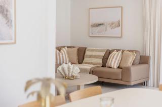 Coastal Waters - Spa, Sleeps 8, Newly Renovated - 8