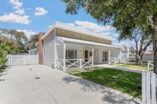 Coastal Waters - Spa, Sleeps 8, Newly Renovated - 5