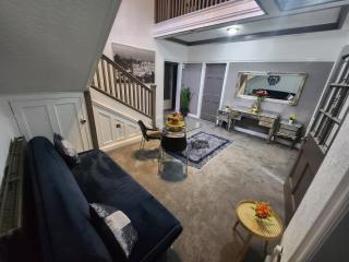 Charming Tudor Cottage White House Free Wifi Manchester - Manchester - 8