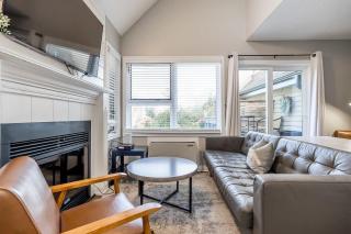 Northern Tranquility Ski-In-Out Pool Shuttle - 4