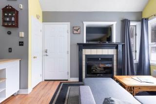 Sunshine Summit Ski-In-Out Pool Shuttle - 5