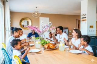 Grande maison pour 20 personnes, avec 8 chambres, piscine, billard et BBQ - 3