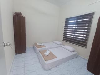 Rumah Kelabu Sungai Tiram Ulu Tiram - 4