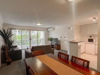 3BDR Escape with Parking and Beach Access - 6