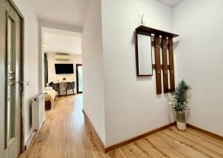 Panorama View Retreat - Elegant City Studio - 6