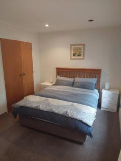 Neat one Bedroom plus Living Room Apartment - 5