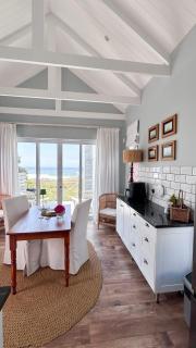 Kalliste Boutique Stays, Misty Shores Cottage - 8