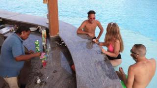 Oyster Bay Beach Suites - 6