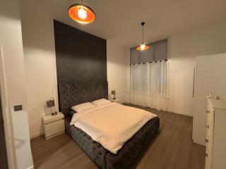 apartment complex with balcony - 6