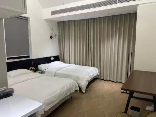 Shanghai Hills& Bloom Townhouse close to Metro Line 2 - 5