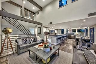 LUXE 4 Blue Diamond Lake Tahoe Lodge - 2
