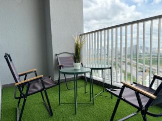 NEW Minimalist Cozy 3R3B SgBesi - 6 pax - 9