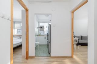 Odzieżowa City Comfort Apartment by BookingHost - 6