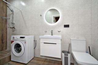 Comfort & Charm in Modern Building - 4