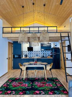 Boiko house - котеджі з чаном-джакузі - 9