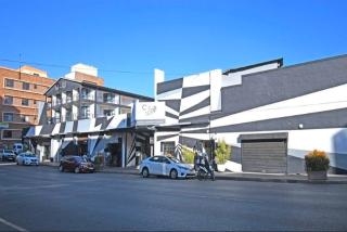 Simple and affordable in Maboneng - 9