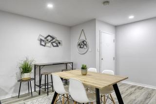 Pool Table - Elegance - Comfort - Le Chic Boreal - 1