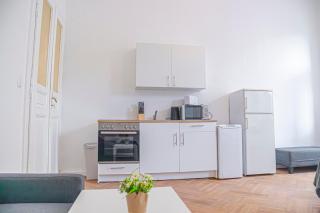 Classy 2BR Apt. w/ Exclusive Location near AKH - 6