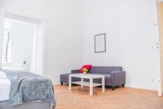 Classy 2BR Apt. w/ Exclusive Location near AKH - 4