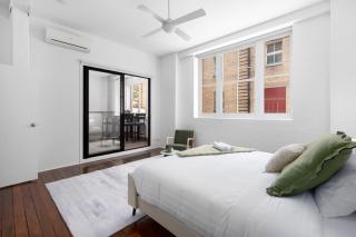 Spacious 3BR Heritage Apartment with Pool, Parking - 8