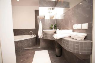 Rainbow Apartments 1 - 8