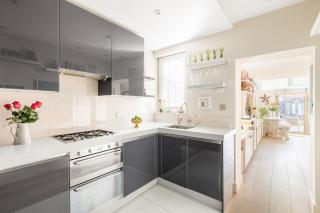 Lovely 1BR Flat with Garden by Parsons Green - 3