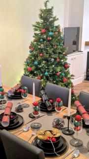 Welcome to the Cobbler's at Barry Island - 6