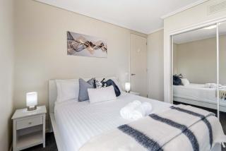 2BR Apt - Near Yarra River Promenade & CBD - 5