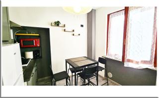 Romantic Retreat On The Lake - 4