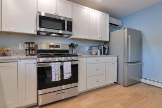 Lake Front-Maine Themed-Soaking Tub-Fire Pit-Kayak - 8