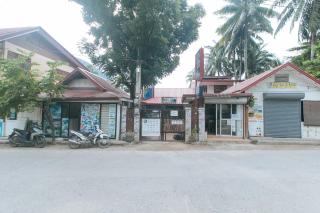 RedDoorz @ Tandikan Beach Cottages - 9