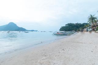 RedDoorz @ Tandikan Beach Cottages - 8