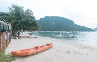 RedDoorz @ Tandikan Beach Cottages - 8