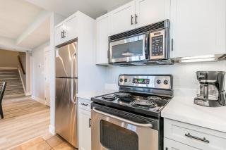 Sunny Days - Steps to Blue Mtn - Hot Tub & Shuttle - 4