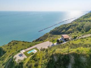 Terrazza Incanti - Piscina e Magia al Tramonto - 8