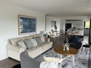 Lux on Court at Long Beach - 0