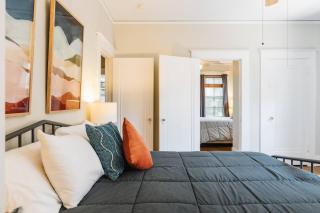 Cozy and Warm Winter Stay at UT Historic Victorian Gem - 3