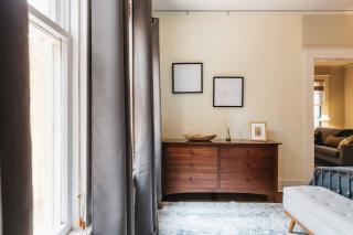 Cozy and Warm Winter Stay at UT Historic Victorian Gem - 2