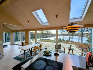 Architect-Designed House By Lake Juven - 4