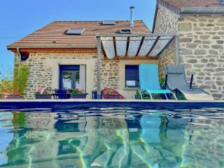 Cottage With Natural Pool In Burgundy - 0