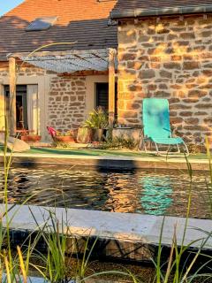 Cottage With Natural Pool In Burgundy - 1