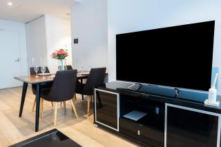 Central 2 Bedroom Condo Haymarket - 3