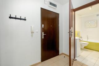 Dunikowskiego Snug Apartment by BookingHost - 5