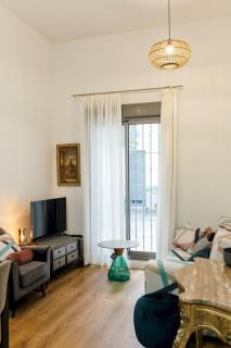 Modern with seasonal swimming pool- 1Bd 1Bth- Goyeneta - 4