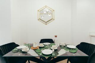 Modern with balcony- 2Bd 2Bth- San Vicente - 4