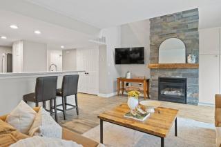 Sierra Heights - Steps to Blue Mountain Village - 0