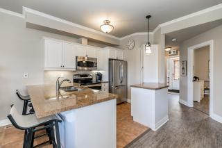 The Wine Barrel - Shuttle to Blue & Private Patio - 6