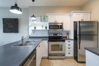 Hidden Haven - Shuttle to Blue - Private Patio - 3