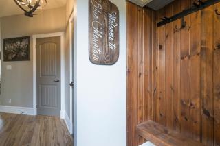 Hidden Haven - Shuttle to Blue - Private Patio - 1