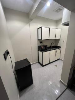 Modern 1BR Apartment Cozy & Bright - 1